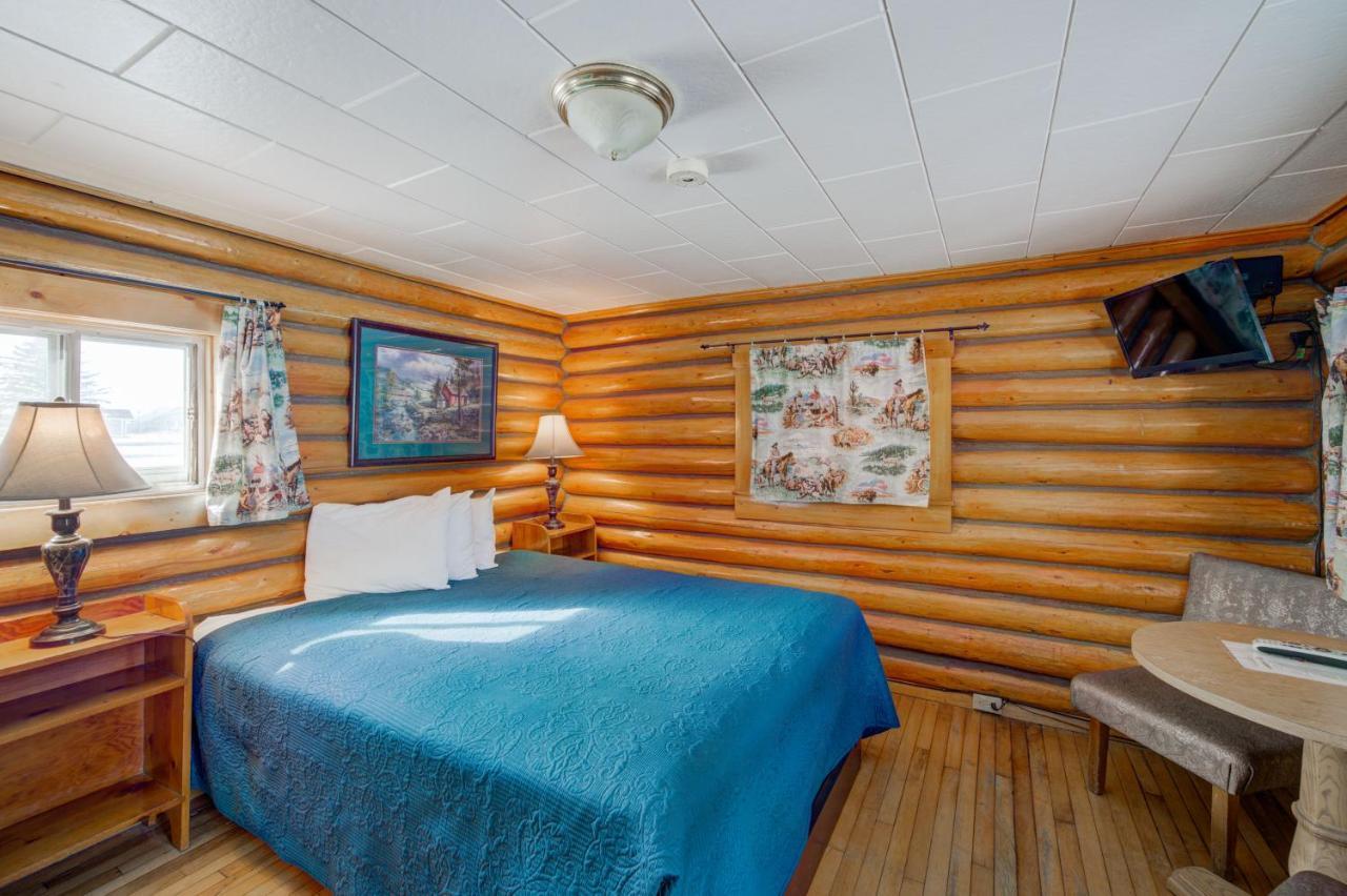 Sportsman'S Lodge エニス エクステリア 写真
