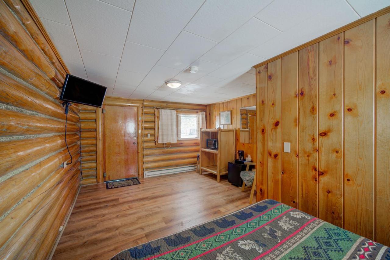 Sportsman'S Lodge エニス エクステリア 写真
