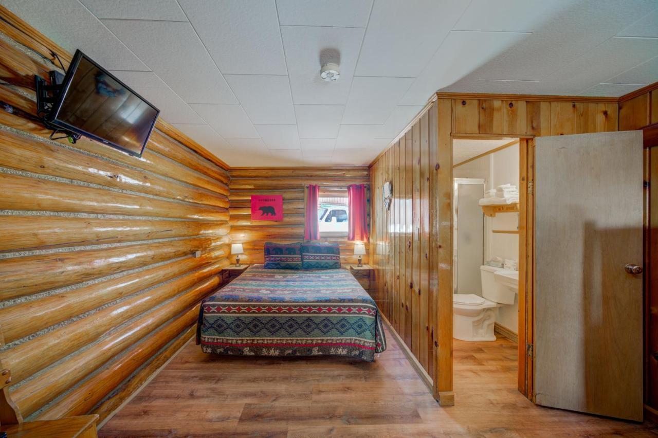 Sportsman'S Lodge エニス エクステリア 写真