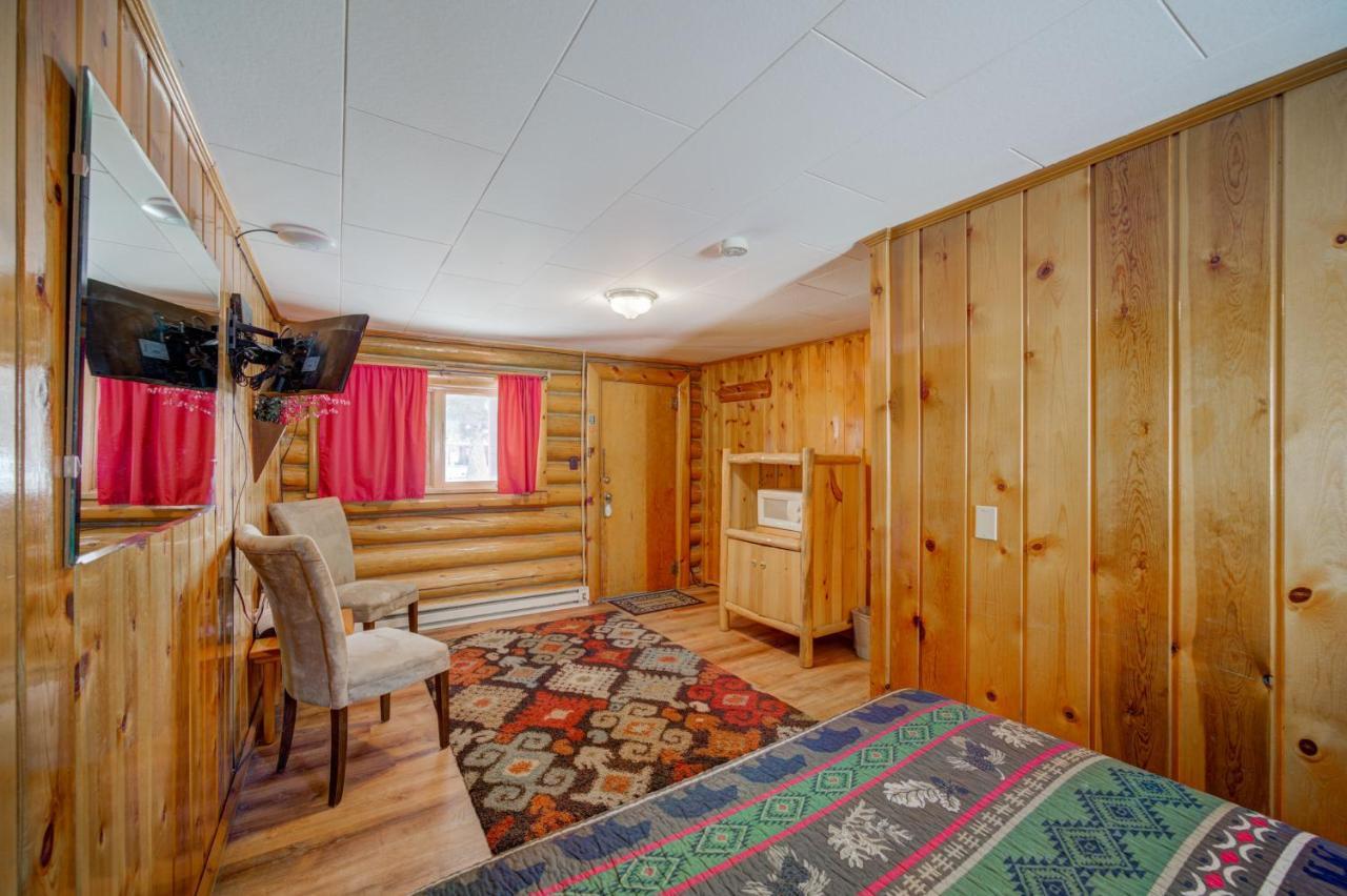 Sportsman'S Lodge エニス エクステリア 写真