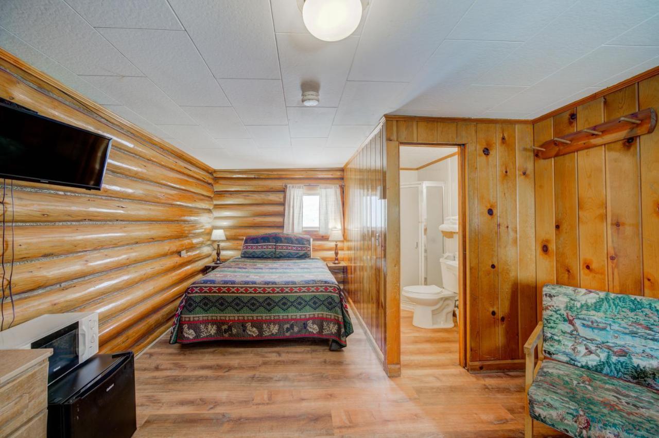 Sportsman'S Lodge エニス エクステリア 写真