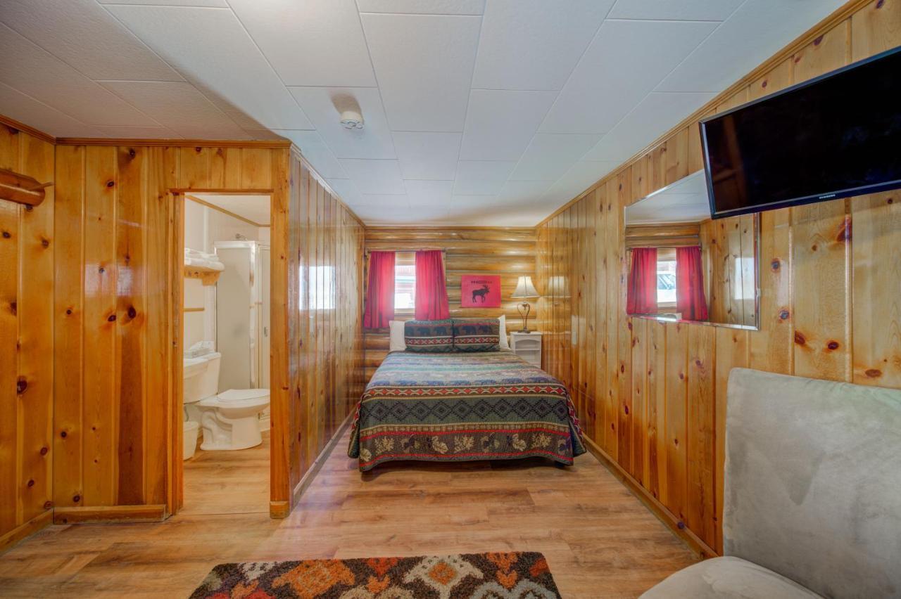 Sportsman'S Lodge エニス エクステリア 写真