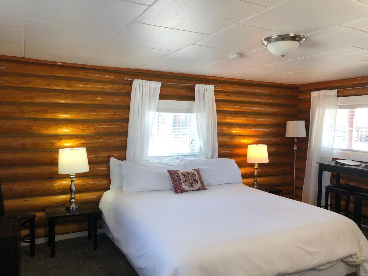 Sportsman'S Lodge エニス エクステリア 写真