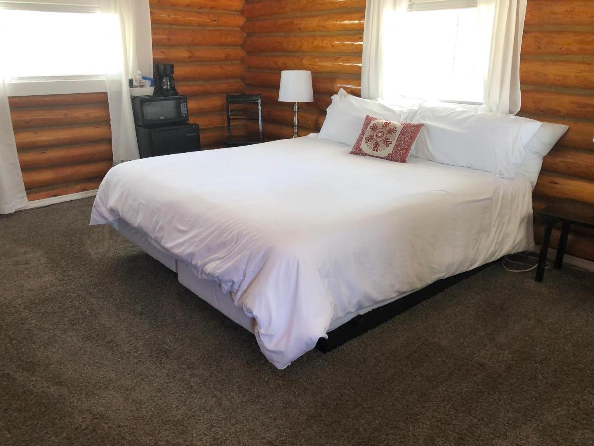 Sportsman'S Lodge エニス エクステリア 写真