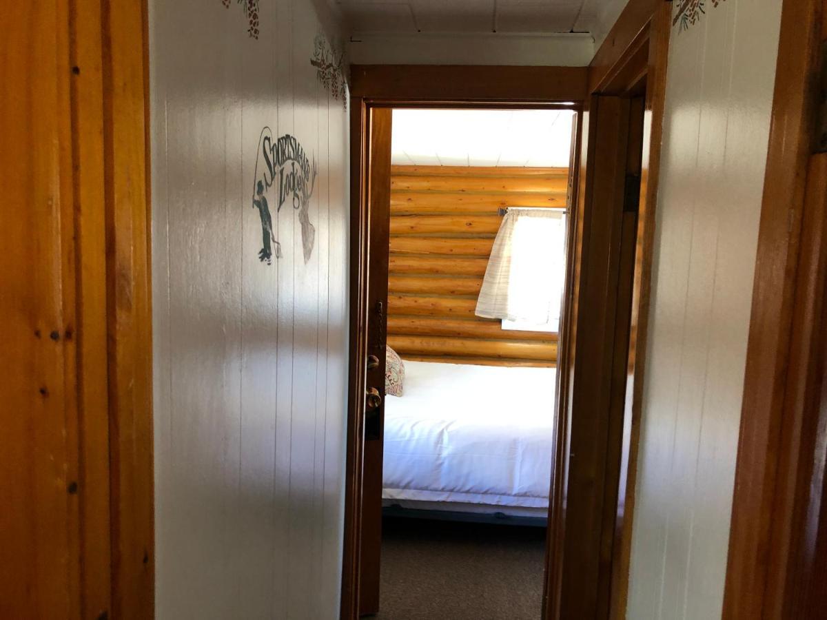 Sportsman'S Lodge エニス エクステリア 写真