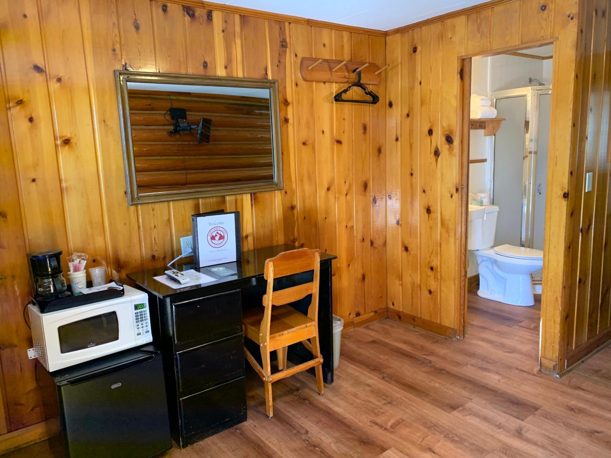 Sportsman'S Lodge エニス 部屋 写真